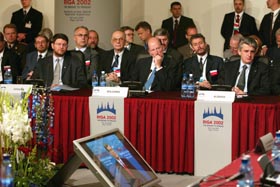 IPASA2.JPG (27782 bytes)