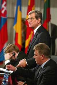 IPASA6.JPG (22765 bytes)