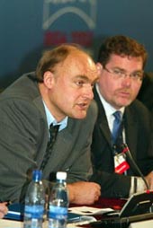 DISKUSIJA6.JPG (18809 bytes)