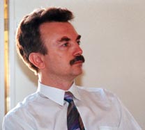 J04.JPG (14557 bytes)