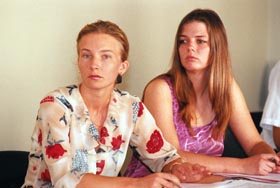 J05.JPG (21728 bytes)