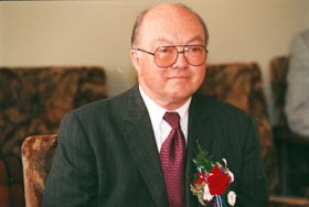 A04.JPG (16964 bytes)