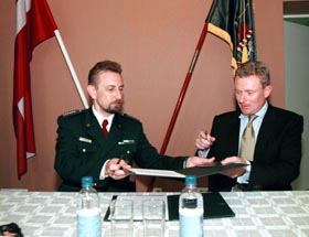 ROBEZA.JPG (23394 bytes)