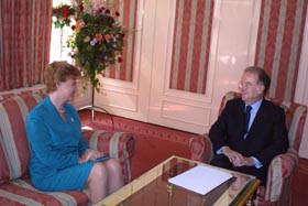 VIKE2.JPG (23175 bytes)