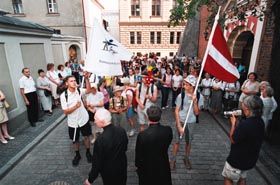 A1.JPG (27833 bytes)