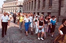 A4.JPG (28515 bytes)