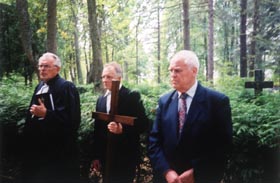 LABSVIRS1.JPG (23086 bytes)