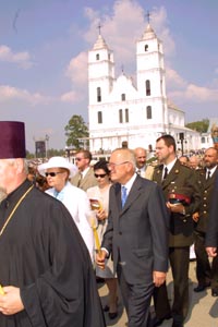 AGLONA04.JPG (23432 bytes)