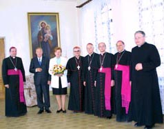 AGLONA10.JPG (20313 bytes)