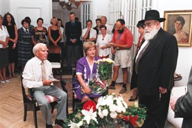 T4.JPG (27586 bytes)