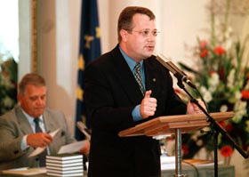 NAC2.JPG (22050 bytes)