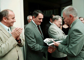 SKOLA2.JPG (22851 bytes)