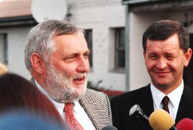 F14.JPG (20581 bytes)