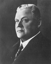 ULMANIS1.JPG (22578 bytes)