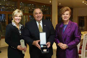 VIKE1.JPG (35631 bytes)