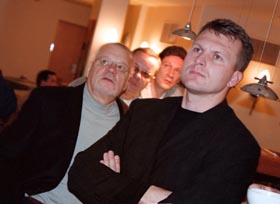 V7.JPG (14671 bytes)