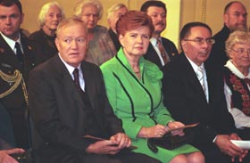 SAULE4.JPG (22149 bytes)