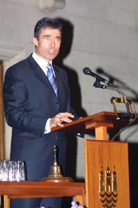 VIKE4.JPG (20763 bytes)