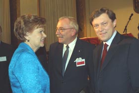 VIKE8.JPG (17544 bytes)