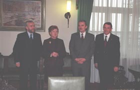 P05.JPG (15526 bytes)