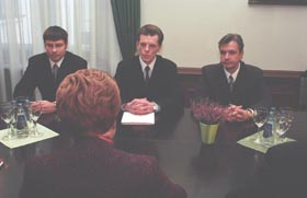 P13.JPG (15742 bytes)