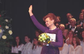 R10.JPG (16998 bytes)