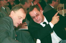 PAS2.JPG (19094 bytes)