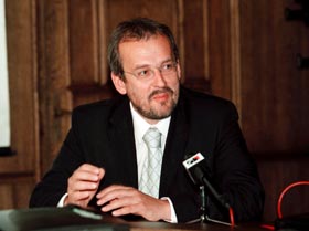 ZILE.JPG (15115 bytes)