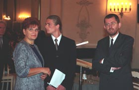 I07.JPG (18075 bytes)