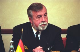 FLOTE4.JPG (17182 bytes)