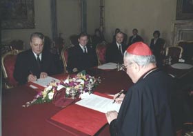 VAT2.JPG (17642 bytes)