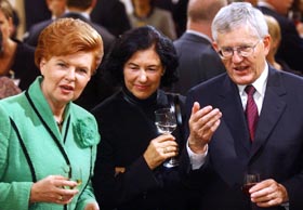 SVEICE4.JPG (24560 bytes)