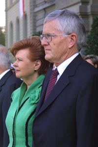 SVEICE5.JPG (19910 bytes)