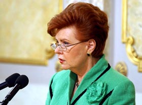 SVEICE7.JPG (21519 bytes)