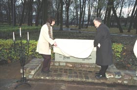 KAPI2.JPG (22488 bytes)