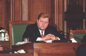 S05.JPG (18158 bytes)