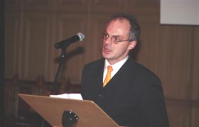 I2.JPG (12908 bytes)