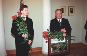 RB2.JPG (18864 bytes)