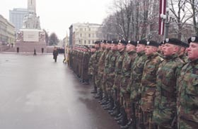 NOV28.JPG (19739 bytes)