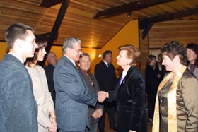 VIKE21.JPG (23078 bytes)