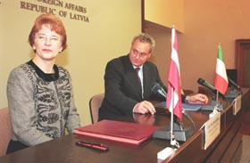 LIGUMS.JPG (20479 bytes)