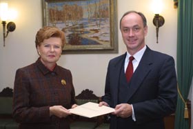 VIKE2.JPG (18773 bytes)