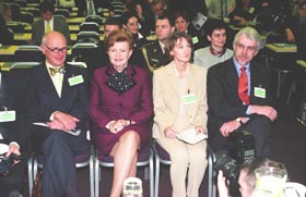 H1.JPG (24452 bytes)