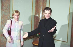 RU2.JPG (18482 bytes)