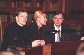 S1.JPG (17120 bytes)