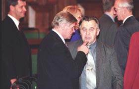 S4.JPG (17063 bytes)