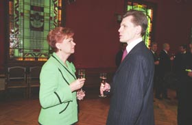 1820.JPG (18287 bytes)