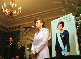 GRAMATA1.JPG (23093 bytes)