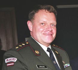 TZO08.JPG (17981 bytes)