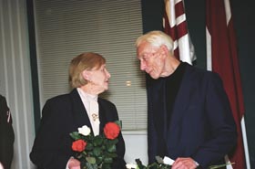 TZO09.JPG (18640 bytes)